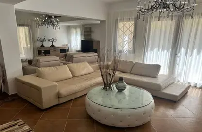 Apartment - 3 Bedrooms - 3 Bathrooms for sale in Royal Meadows - Sheikh Zayed Compounds - Sheikh Zayed City - Giza