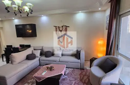 Apartment - 2 Bedrooms - 1 Bathroom for rent in North Rehab - New Cairo City - Cairo
