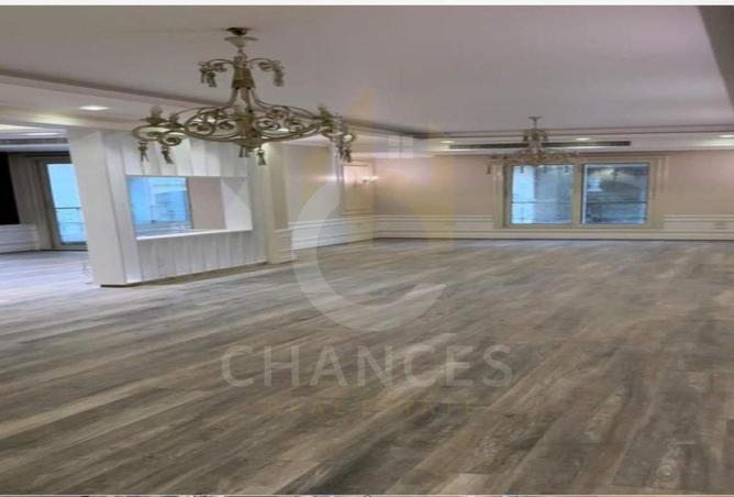 8246874 - Property Image 2