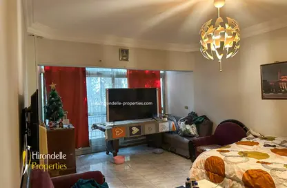 Apartment - 2 Bedrooms - 1 Bathroom for sale in Degla - Hay El Maadi - Cairo
