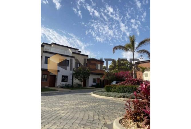 8121895 - Property Image 2