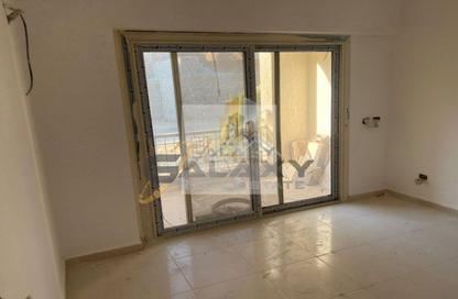 Apartment - 3 Bedrooms - 2 Bathrooms for sale in Stone Residence - 5th Settlement Compounds - The 5th Settlement - New Cairo City - Cairo