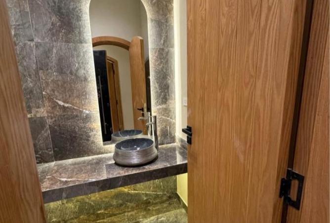 8311850 - Property Main Image