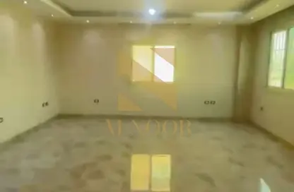 شقة - 3 غرف نوم - 2 حمامات للايجار في شارع البستان - الحي التاسع - الشيخ زايد - الجيزة
