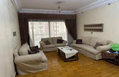 Apartment - 3 Bedrooms - 2 Bathrooms for rent in Dr Ismail Wahbi St. - 10th Zone - Nasr City - Cairo