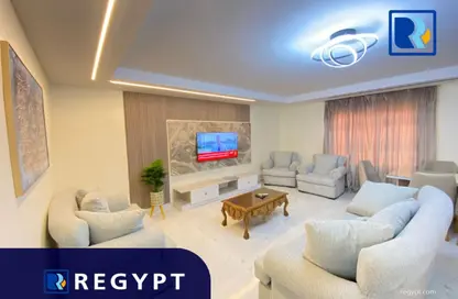 شقة - 3 غرف نوم - 2 حمامات للبيع في ميدان دجله - دجلة - حي المعادي - القاهرة