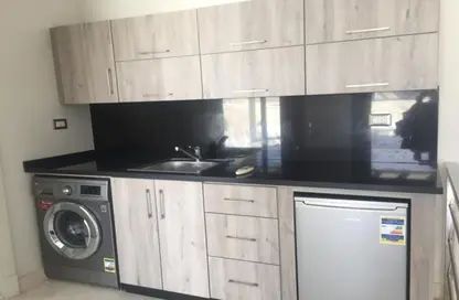 (بنتهاوس  (روف - 3 غرف نوم - 3 حمامات للايجار في فيلدج جيت - المستثمرين الجنوبية - مدينة القاهرة الجديدة - القاهرة