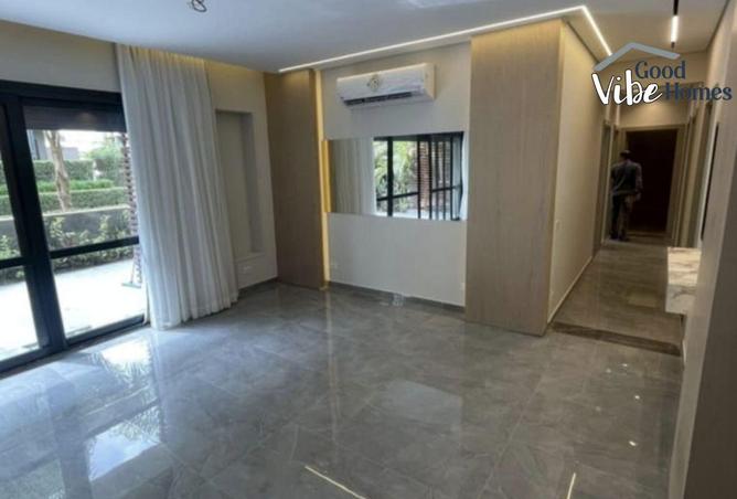 8238200 - Property Image 2