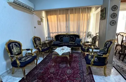 Apartment - 2 Bedrooms - 1 Bathroom for sale in Moez Al Dawla St. - 6th Zone - Nasr City - Cairo