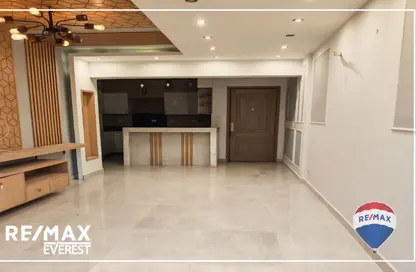 شقة - 2 غرف نوم - 1 حمام للايجار في كريك بارك - التوسعات الشمالية - مدينة 6 أكتوبر - الجيزة