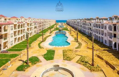 Chalet - 3 Bedrooms - 2 Bathrooms for sale in Lasirena Palm Beach - Al Ain Al Sokhna - Suez