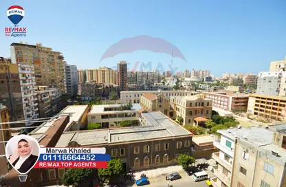 شقة - 3 غرف نوم - 2 حمامات للبيع في محرم بك - حي شرق - الاسكندرية