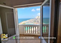 Apartment - 3 bedrooms - 2 bathrooms for للايجار in Shohdy Basha St. - Stanley - Hay Sharq - Alexandria