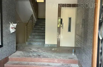 Apartment - 3 Bedrooms - 2 Bathrooms for sale in New Narges - New Cairo City - Cairo