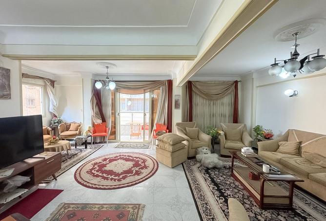 8252727 - Property Image 2