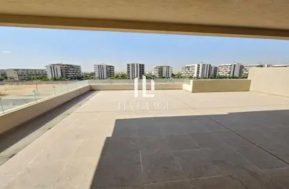 شقة - 3 غرف نوم - 3 حمامات للايجار في كمبوند البروج - كمبوندات الشروق - مدينة الشروق - القاهرة