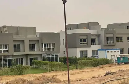 Townhouse - 4 Bedrooms - 4 Bathrooms for sale in Etapa - Sheikh Zayed Compounds - Sheikh Zayed City - Giza