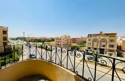 Apartment - 3 Bedrooms - 2 Bathrooms for sale in 8th Area - Shorouk City - Cairo