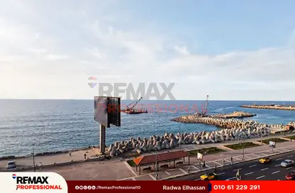 Apartment - 3 Bedrooms - 4 Bathrooms for rent in Al Geish Road - Laurent - Hay Sharq - Alexandria