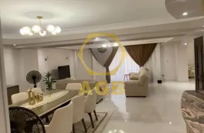 شقة - 3 غرف نوم - 2 حمامات للبيع في شارع افريقيا - امتداد مصطفي النحاس - النادي الأهلي - مدينة نصر - القاهرة
