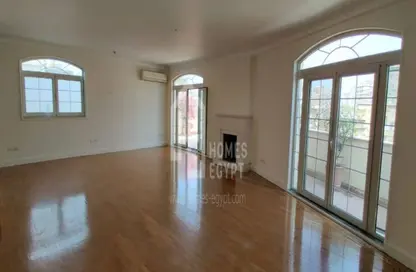 Penthouse - 4 Bedrooms - 3 Bathrooms for rent in Ibn Zinky St. - Zamalek - Cairo
