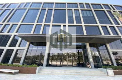مساحات مكتبية - استوديو - 2 حمامات للايجار في كايرو فيستيفال سيتى - المستثمرين الشمالية - مدينة القاهرة الجديدة - القاهرة