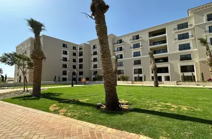 Apartment - 1 Bedroom - 2 Bathrooms for sale in Village West - Sheikh Zayed Compounds - Sheikh Zayed City - Giza