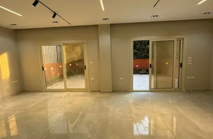 Townhouse - 4 Bedrooms - 4 Bathrooms for sale in Continental Residence - Sheikh Zayed Compounds - Sheikh Zayed City - Giza