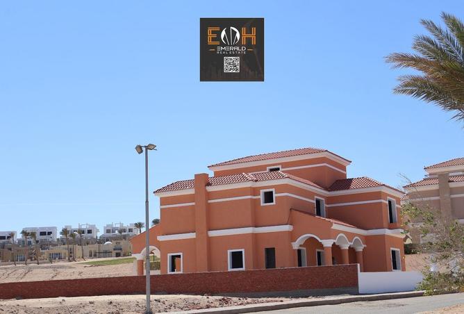 فيلا - 4 غرف نوم - 5 حمامات للبيع في سهل حشيش ريزورت - منطقة سهل حشيش - الغردقة - محافظة البحر الاحمر