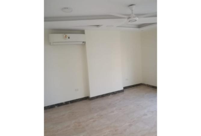 8079833 - Property Image 3