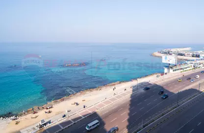 Apartment - 3 Bedrooms - 3 Bathrooms for sale in Al Geish Road - Cleopatra - Hay Sharq - Alexandria