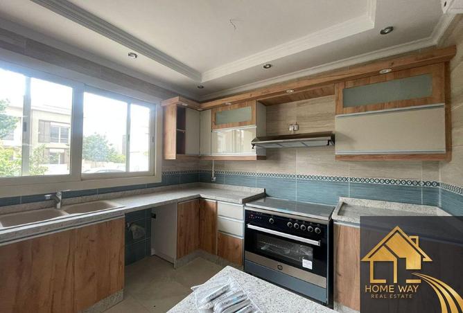 8188704 - Property Image 2