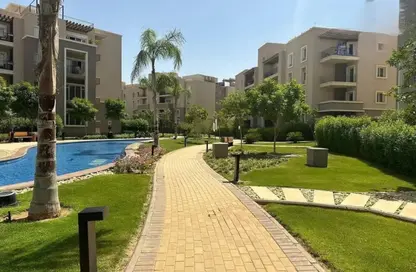 Apartment - 3 Bedrooms - 3 Bathrooms for sale in October Plaza - 6 October Compounds - 6 October City - Giza