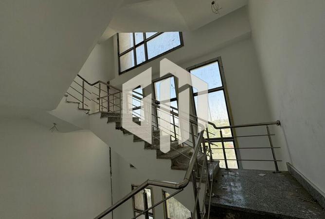 8054578 - Property Image 2