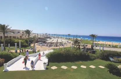 Chalet - 2 Bedrooms - 2 Bathrooms for sale in Mountain View - Ras Al Hekma - North Coast