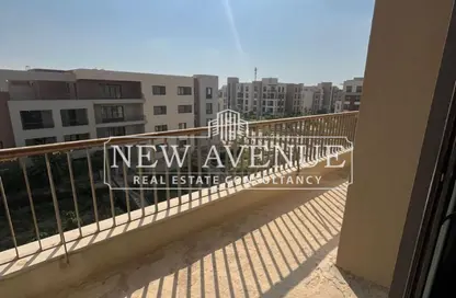 Apartment - 2 Bedrooms - 3 Bathrooms for sale in District 5 - 5th Settlement Compounds - The 5th Settlement - New Cairo City - Cairo