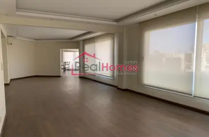 Apartment - 3 Bedrooms - 3 Bathrooms for rent in Mohamed Anis St. - Zamalek - Cairo