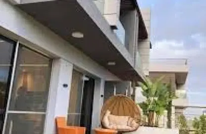 Townhouse - 3 Bedrooms - 3 Bathrooms for sale in Six West - Beverly Hills - Sheikh Zayed Compounds - Sheikh Zayed City - Giza