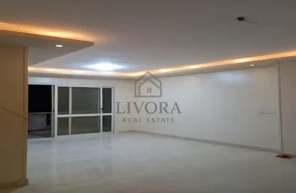 Apartment - 2 Bedrooms - 1 Bathroom for rent in Degla Palms - Al Wahat Road - 6 October City - Giza