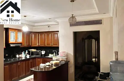 Apartment - 6 Bedrooms - 7 Bathrooms for sale in Royal City - Sheikh Zayed Compounds - Sheikh Zayed City - Giza