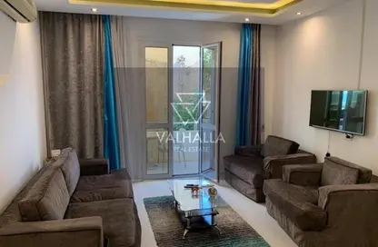 Apartment - 1 Bedroom - 2 Bathrooms for rent in Hassan Assem St. - Zamalek - Cairo