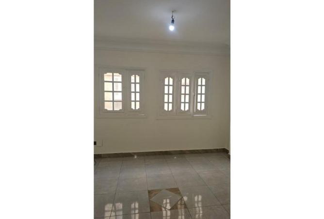 8422367 - Property Image 3