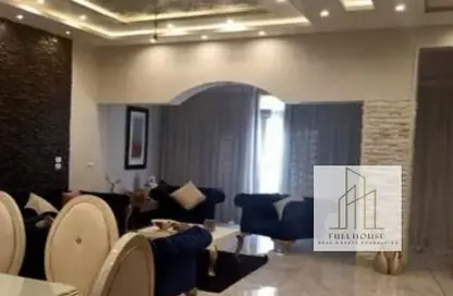 Townhouse - 4 Bedrooms - 5 Bathrooms for sale in Royal Meadows - Sheikh Zayed Compounds - Sheikh Zayed City - Giza
