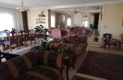 شقة - 3 غرف نوم - 2 حمامات للبيع في شارع حسن مامون - المنطقة السادسة - مدينة نصر - القاهرة شقة - 3 غرف نوم - 2 حمامات للبيع في شارع حسن مامون - المنطقة السادسة - مدينة نصر - القاهرة