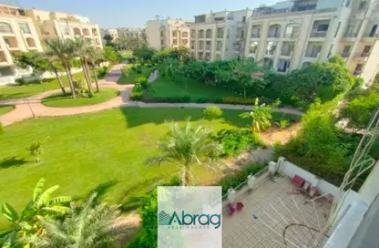 Apartment - 2 Bedrooms - 1 Bathroom for sale in Hadayek Al Mohandessin - 4th District - Sheikh Zayed City - Giza