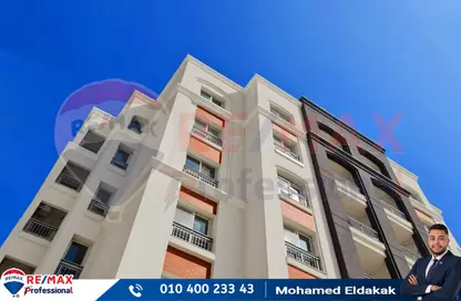 Apartment - 4 Bedrooms - 3 Bathrooms for sale in Alex West - Alexandria Compounds - Alexandria