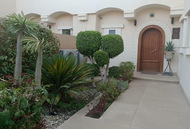 8211730 - Property Image 2