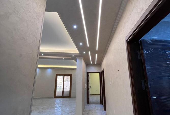 8208451 - Property Image 2