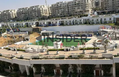 Apartment - 3 Bedrooms - 2 Bathrooms for sale in Lagoon Beach Park - 5th Settlement Compounds - The 5th Settlement - New Cairo City - Cairo