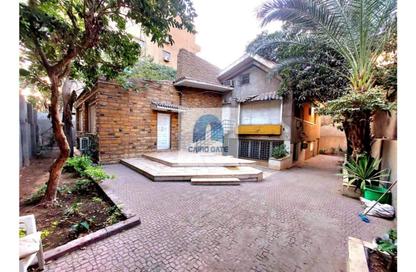 Villa - 4 Bedrooms - 3 Bathrooms for sale in Sarayat Al Maadi - Hay El Maadi - Cairo